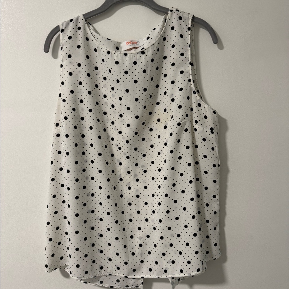 Renee C. White and Black Sleeveless Tank Top